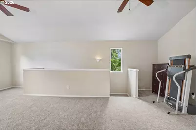 759 SE Camellia Ct, Hillsboro, OR 97123 - Photo 34