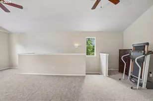 759 SE Camellia Ct, Hillsboro, OR 97123 - Photo 34