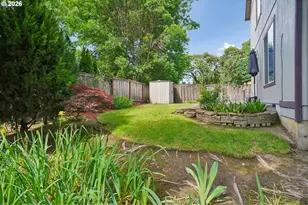 759 SE Camellia Ct, Hillsboro, OR 97123 - Photo 36