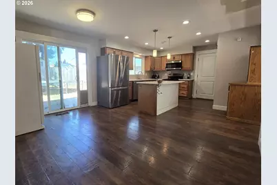 17821 NE Everett Ct, Gresham, OR 97230 - Photo 10