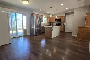 17821 NE Everett Ct, Gresham, OR 97230 - Photo 10