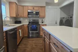 17821 NE Everett Ct, Gresham, OR 97230 - Photo 14