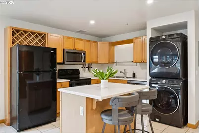 620 NW Naito Pkwy #B7, Portland, OR 97209 - Photo 8