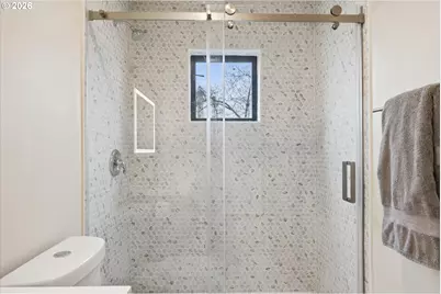 620 NW Naito Pkwy #B7, Portland, OR 97209 - Photo 12