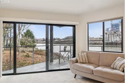 620 NW Naito Pkwy #B7, Portland, OR 97209 - Photo 4