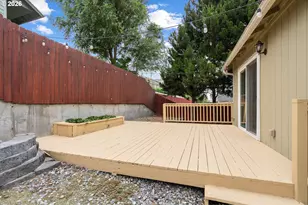2216 NW Eucalyptus Dr, Hermiston, OR 97838 - Photo 32