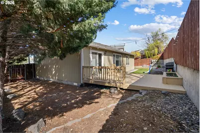 2216 NW Eucalyptus Dr, Hermiston, OR 97838 - Photo 22