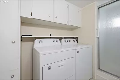 5335 Main St #10, Springfield, OR 97478 - Photo 32