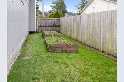 4125 Spruce St, Florence, OR 97439 - Photo 40
