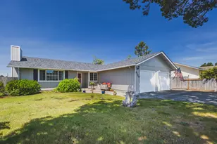 4125 Spruce St, Florence, OR 97439 - Photo 2