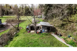 32763 Berlin Rd, Lebanon, OR 97355 - Photo 10