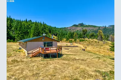 2260 Heydon Rd, Roseburg, OR 97471 - Photo 2
