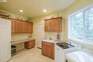 37676 Kathleen Ct, Lebanon, OR 97355 - Photo 38