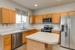 759 SE Camellia Ct, Hillsboro, OR 97123 - Photo 14