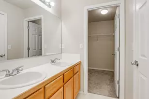 759 SE Camellia Ct, Hillsboro, OR 97123 - Photo 24