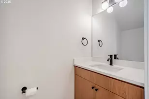 817 NE 94th Ave, Portland, OR 97220 - Photo 14