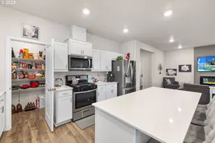 371 Himalaya St, Salem, OR 97301 - Photo 16