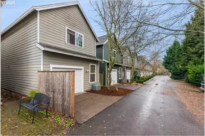 521 NE Suttle Rd, Portland, OR 97211 - Photo 40