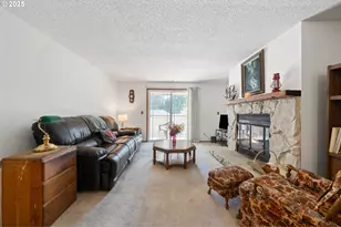 29700 SW Courtside Dr, Wilsonville, OR 97070 - Photo 6