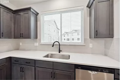 3373 SE Everwood Ln, Hillsboro, OR 97123 - Photo 12