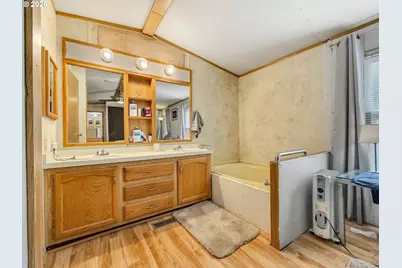 40078 Brook Ln, Astoria, OR 97103 - Photo 8