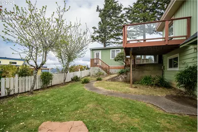 1636 SE Oar Dr, Lincoln City, OR 97367 - Photo 20