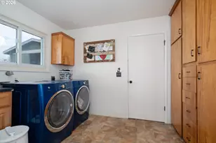 1636 SE Oar Dr, Lincoln City, OR 97367 - Photo 44