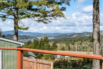 1636 SE Oar Dr, Lincoln City, OR 97367 - Photo 40