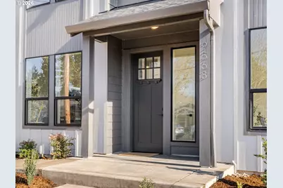 9568 N Buchanan Ave, Portland, OR 97203 - Photo 2