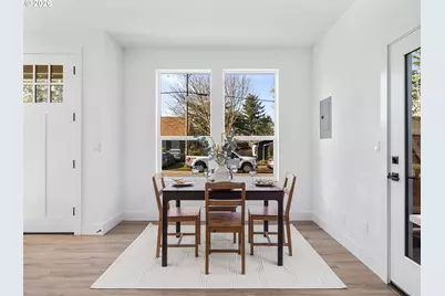 9568 N Buchanan Ave, Portland, OR 97203 - Photo 8