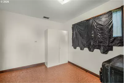 31077 SW Laurelview Rd, Hillsboro, OR 97123 - Photo 28
