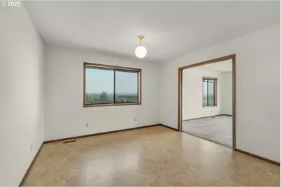 31077 SW Laurelview Rd, Hillsboro, OR 97123 - Photo 16
