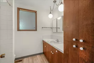31077 SW Laurelview Rd, Hillsboro, OR 97123 - Photo 28