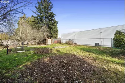 894 Meadowlawn Dr SE, Salem, OR 97317 - Photo 10