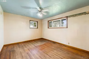 894 Meadowlawn Dr SE, Salem, OR 97317 - Photo 28