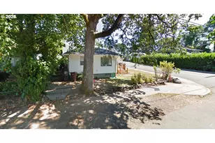 825 Yale Ave, Gladstone, OR 97027 - Photo 2