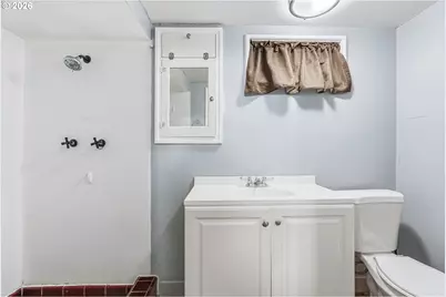 8300 SE Riverview Ln, Vancouver, WA 98664 - Photo 24