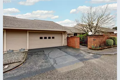 16860 SW Camino Dr, King City, OR 97224 - Photo 2