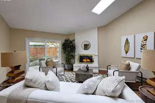 16860 SW Camino Dr, King City, OR 97224 - Photo 6