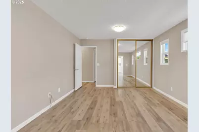 14035 SE Main St, Portland, OR 97233 - Photo 10