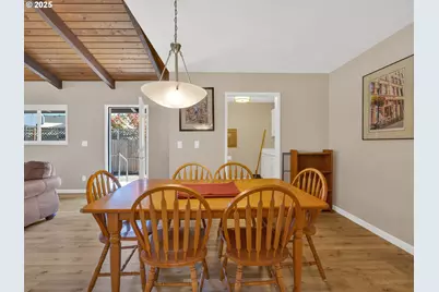 14035 SE Main St, Portland, OR 97233 - Photo 4