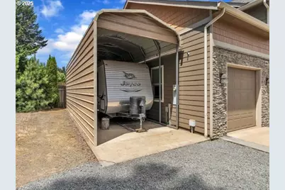 8161 SE Mystical Ln, Salem, OR 97317 - Photo 4