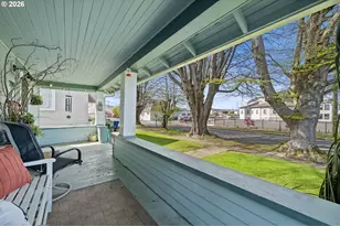 2205 5th St, Tillamook, OR 97141 - Photo 6