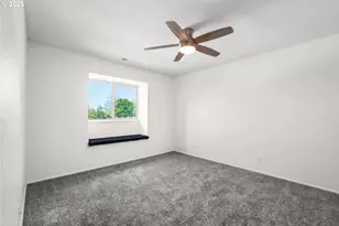 12510 SE Stark St, Portland, OR 97233 - Photo 14