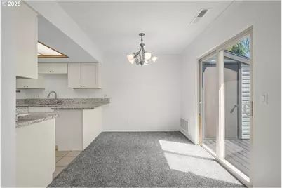 12510 SE Stark St, Portland, OR 97233 - Photo 8