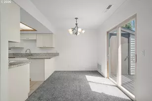 12510 SE Stark St, Portland, OR 97233 - Photo 8