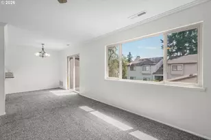 12510 SE Stark St, Portland, OR 97233 - Photo 10