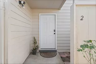 251 NE Village Squire Ave, Gresham, OR 97030 - Photo 4