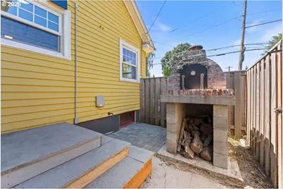 7060 N Kerby Ave, Portland, OR 97217 - Photo 34