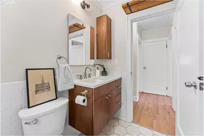 7060 N Kerby Ave, Portland, OR 97217 - Photo 20